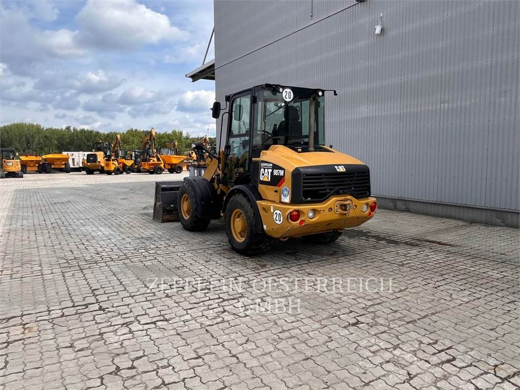 CAT 907M - Tekerlekli yükleyici: fotoğraf 4 CAT 907M - Tekerlekli yükleyici: fotoğraf 4