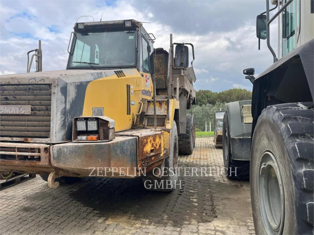 Komatsu HM300-2 - Belden kırma kaya kamyonu: fotoğraf 1 Komatsu HM300-2 - Belden kırma kaya kamyonu: fotoğraf 1