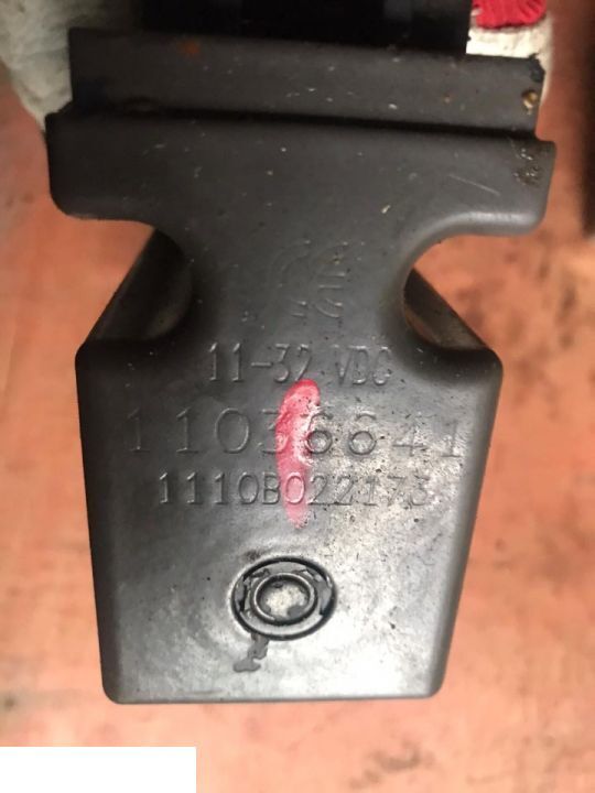 CEWKI DO ROZDZIELACZA SAUER DANFOSS 11-32 VDC 1036641 - Hidrolik - Tarım araçları: fotoğraf 1 CEWKI DO ROZDZIELACZA SAUER DANFOSS 11-32 VDC 1036641 - Hidrolik - Tarım araçları: fotoğraf 1