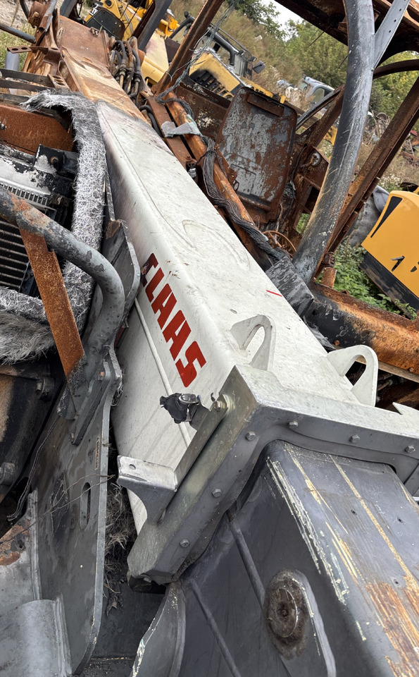 CLAAS Scorpion 7044 Koło Zamachowe Obudowa Koła Zamachowego - Volan - Tarım araçları: fotoğraf 5 CLAAS Scorpion 7044 Koło Zamachowe Obudowa Koła Zamachowego - Volan - Tarım araçları: fotoğraf 5