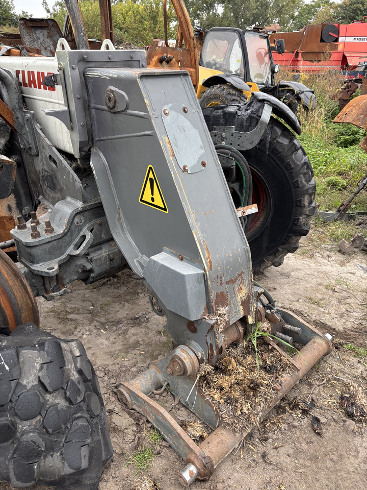 CLAAS Scorpion 7044 Koło Zamachowe Obudowa Koła Zamachowego - Volan - Tarım araçları: fotoğraf 1 CLAAS Scorpion 7044 Koło Zamachowe Obudowa Koła Zamachowego - Volan - Tarım araçları: fotoğraf 1
