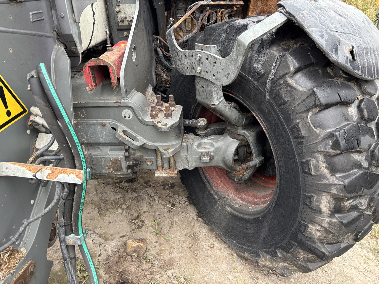 CLAAS Scorpion 7044 Zwolnica / Zwrotnica - Akson - Tarım araçları: fotoğraf 1 CLAAS Scorpion 7044 Zwolnica / Zwrotnica - Akson - Tarım araçları: fotoğraf 1