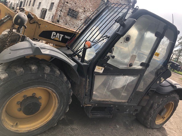 Cat TH zbiornik paliwa zbiornik oleju - Yakıt tankı - Teleskopik yükleyici: fotoğraf 1 Cat TH zbiornik paliwa zbiornik oleju - Yakıt tankı - Teleskopik yükleyici: fotoğraf 1