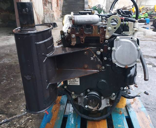 Caterpillar 3054E - Blok Cylindrów - Silindirler bloku - İş makinaları: fotoğraf 1 Caterpillar 3054E - Blok Cylindrów - Silindirler bloku - İş makinaları: fotoğraf 1