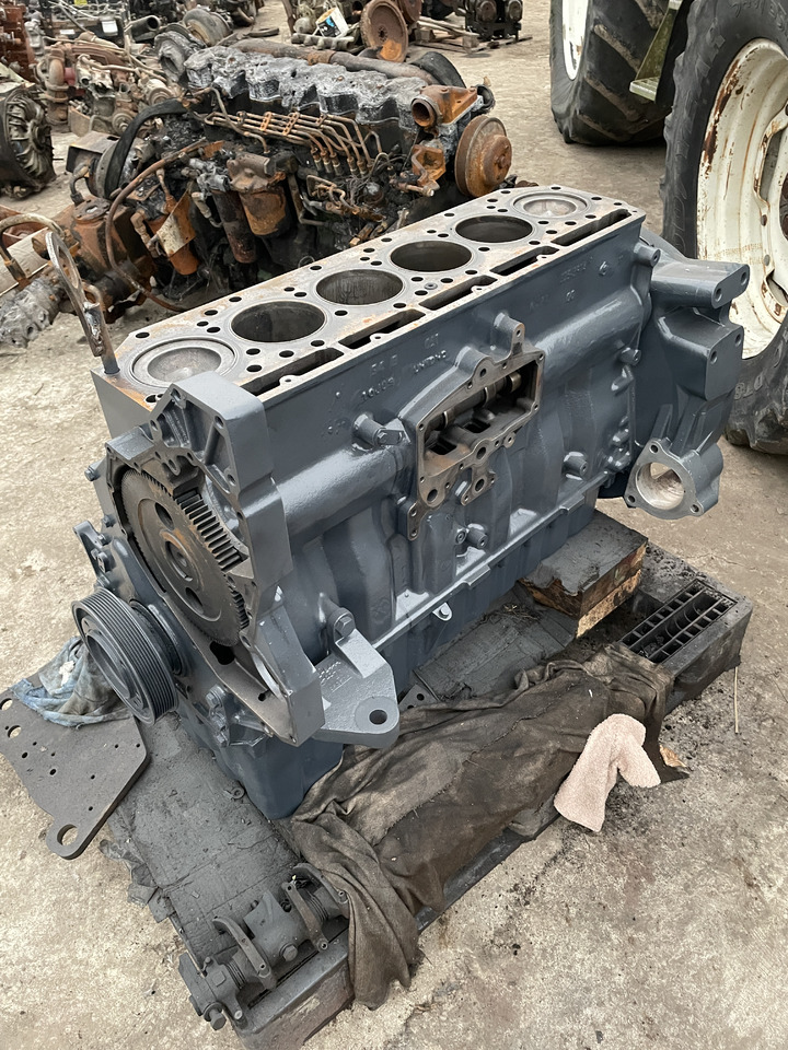Caterpillar Cat C9 - blok silnika 325-3914 325-3915 - Silindirler bloku - Tarım araçları: fotoğraf 1 Caterpillar Cat C9 - blok silnika 325-3914 325-3915 - Silindirler bloku - Tarım araçları: fotoğraf 1