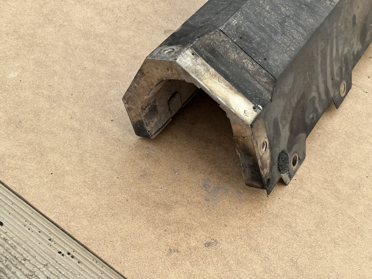 Claas Lexion 780 Obudowa Osłona Maska 00 0781 210 0 0007812100 - Kaporta - Biçerdöver: fotoğraf 1 Claas Lexion 780 Obudowa Osłona Maska 00 0781 210 0 0007812100 - Kaporta - Biçerdöver: fotoğraf 1