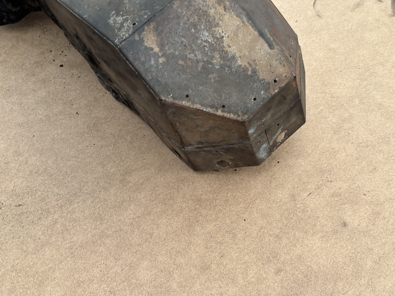 Claas Lexion 780 Osłona Obudowa Maska 00 0781 215 0 0007812150 - Kaporta - Biçerdöver: fotoğraf 4 Claas Lexion 780 Osłona Obudowa Maska 00 0781 215 0 0007812150 - Kaporta - Biçerdöver: fotoğraf 4