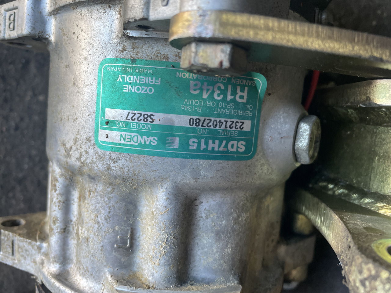 Claas Scorpion - sprężarka kompresor klimatyzacji Sanden S8227 B709S43 3157920 - Klima kompresörü - Tarım araçları: fotoğraf 3 Claas Scorpion - sprężarka kompresor klimatyzacji Sanden S8227 B709S43 3157920 - Klima kompresörü - Tarım araçları: fotoğraf 3