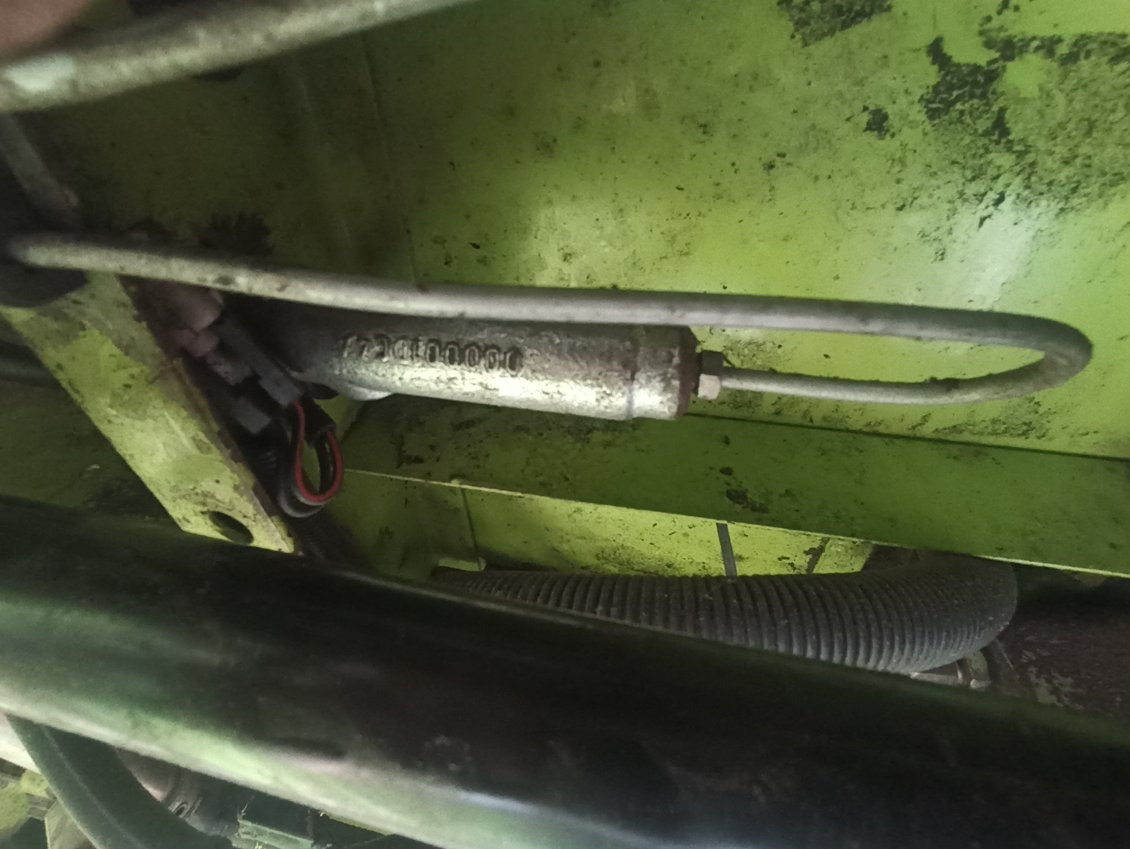 Claas dominator pompka hamulcowa pompa - Fren parçaları - Biçerdöver: fotoğraf 2 Claas dominator pompka hamulcowa pompa - Fren parçaları - Biçerdöver: fotoğraf 2