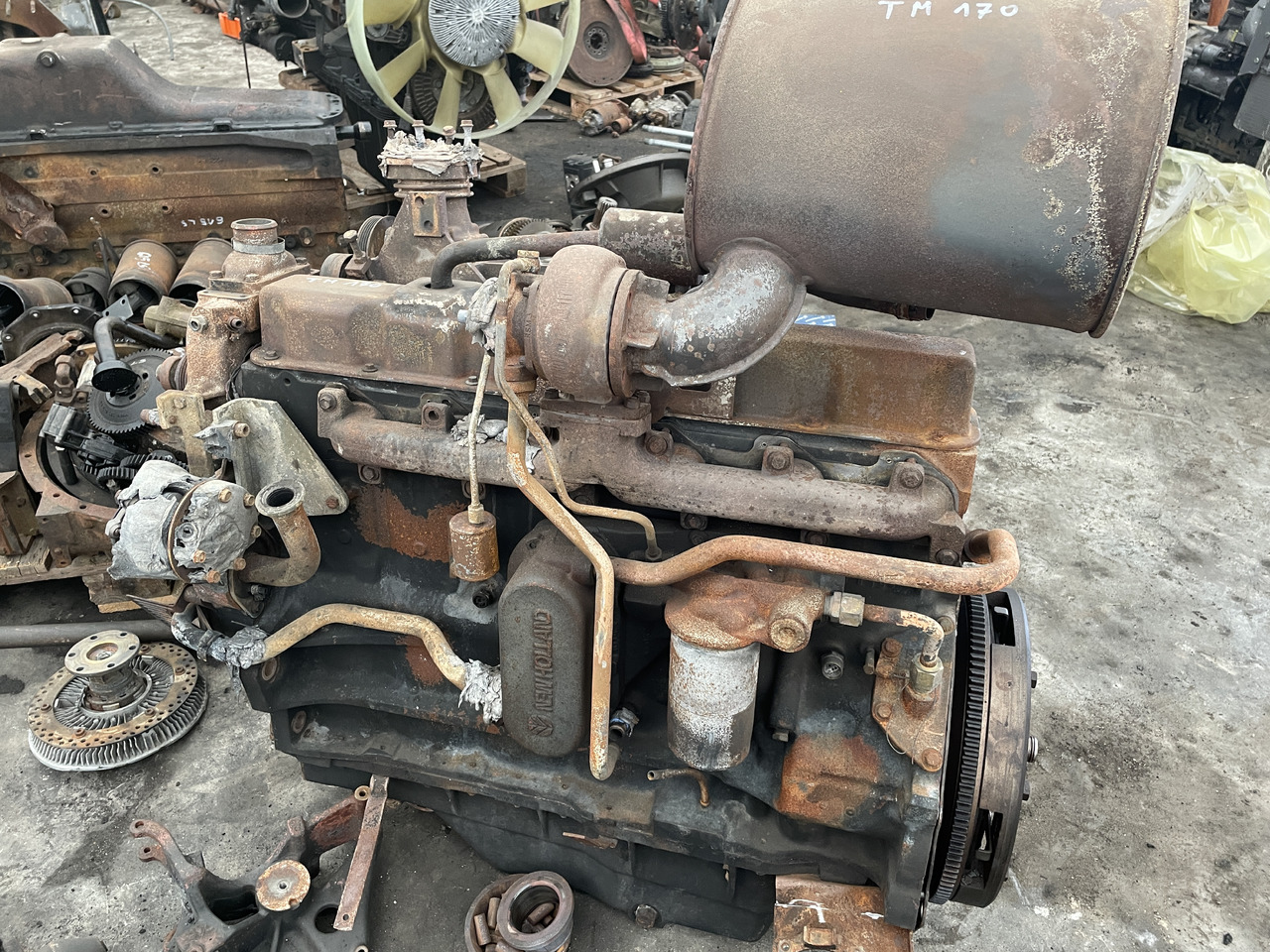 Deutz F4L912 - silnik - Motor - İş makinaları: fotoğraf 5 Deutz F4L912 - silnik - Motor - İş makinaları: fotoğraf 5