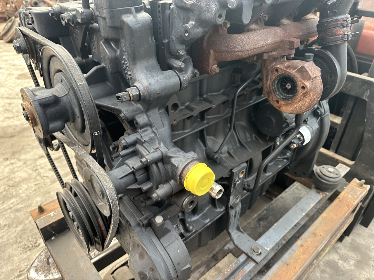 Deutz TD2011L04W - Motor - İş makinaları: fotoğraf 5 Deutz TD2011L04W - Motor - İş makinaları: fotoğraf 5