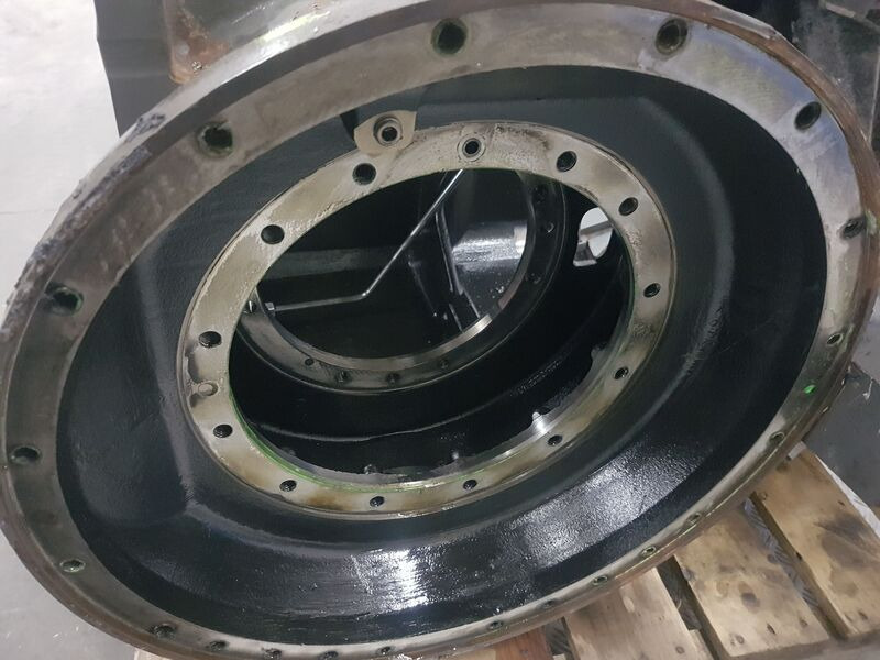 Fendt 818 , 820 obudowa most tylni , 718150051011 - Arka aks - Tarım araçları: fotoğraf 2 Fendt 818 , 820 obudowa most tylni , 718150051011 - Arka aks - Tarım araçları: fotoğraf 2