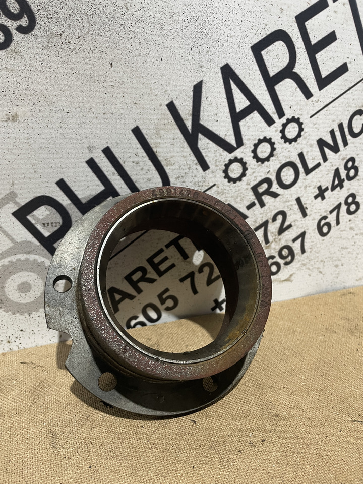 Fiat Ford New Holland - wspornik dyferencjału support 4991470 - Diferansiyel - Tarım araçları: fotoğraf 1 Fiat Ford New Holland - wspornik dyferencjału support 4991470 - Diferansiyel - Tarım araçları: fotoğraf 1