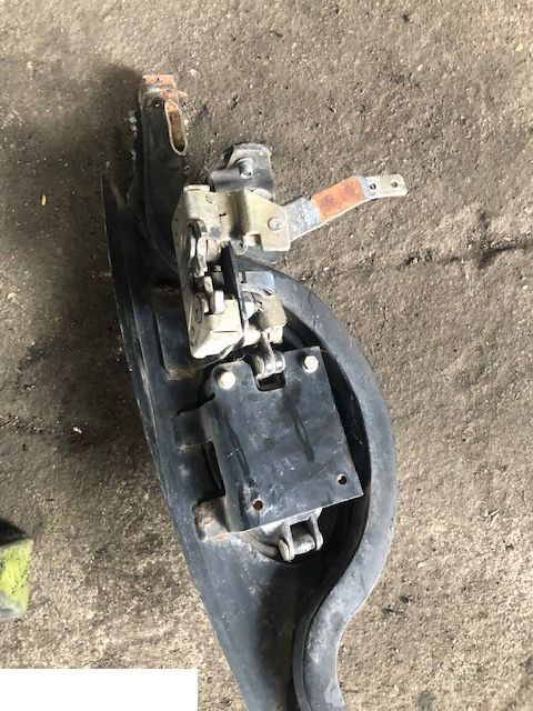 JCB 4cx - Zamek Drzwi - Kapı ve yedek parça - İş makinaları: fotoğraf 2 JCB 4cx - Zamek Drzwi - Kapı ve yedek parça - İş makinaları: fotoğraf 2
