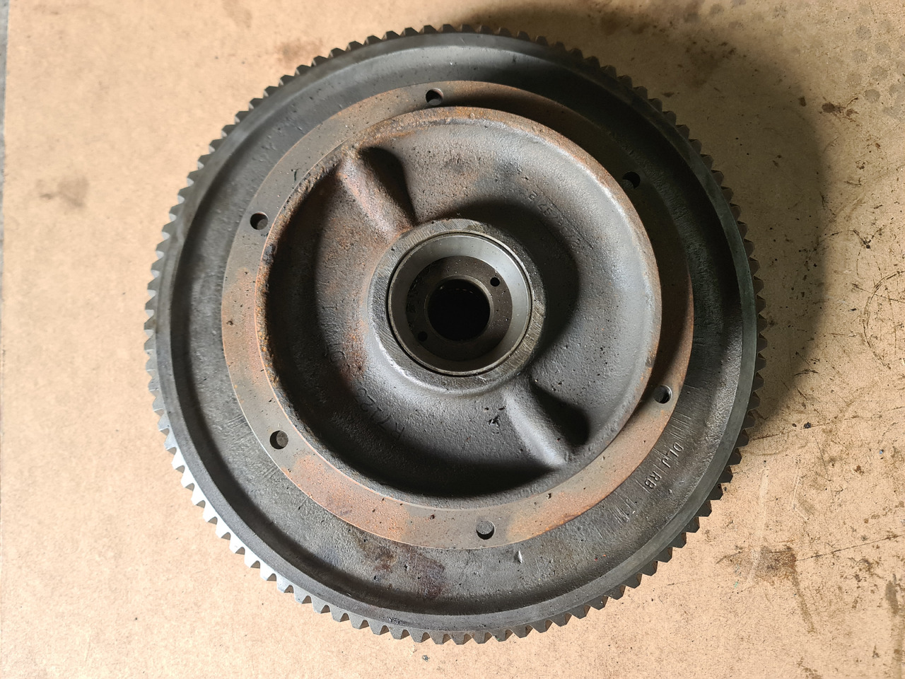 John Deere 4650, 4850 Bęben Sprzęgła WOM Sprzęgło Bieg R70932 AR95409 R71231 - Debriyaj ve yedek parça - Tarım araçları: fotoğraf 1 John Deere 4650, 4850 Bęben Sprzęgła WOM Sprzęgło Bieg R70932 AR95409 R71231 - Debriyaj ve yedek parça - Tarım araçları: fotoğraf 1