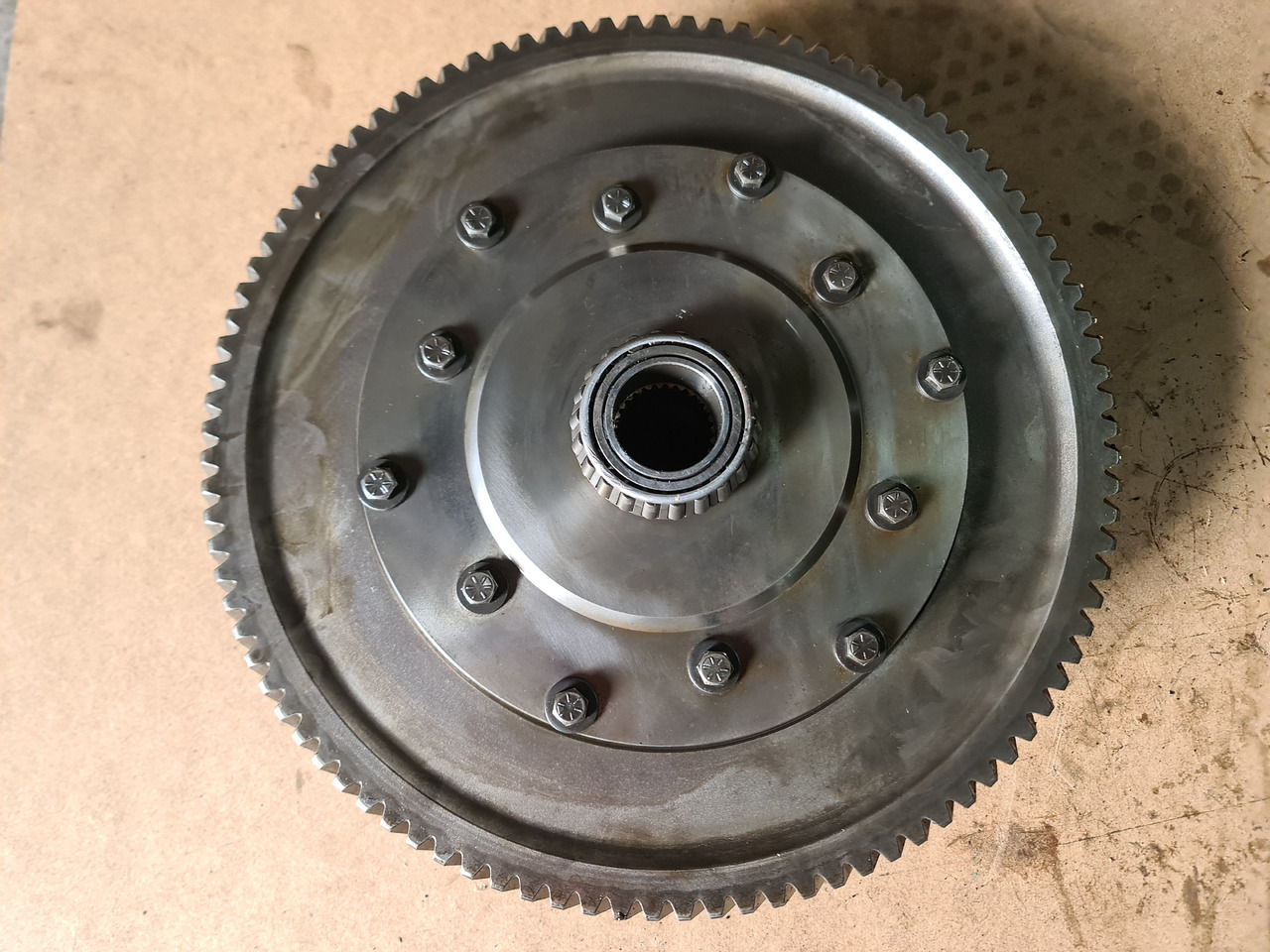 John Deere 4650, 4850 Bęben Sprzęgła WOM Sprzęgło Bieg R70932 AR95409 R71231 - Debriyaj ve yedek parça - Tarım araçları: fotoğraf 4 John Deere 4650, 4850 Bęben Sprzęgła WOM Sprzęgło Bieg R70932 AR95409 R71231 - Debriyaj ve yedek parça - Tarım araçları: fotoğraf 4