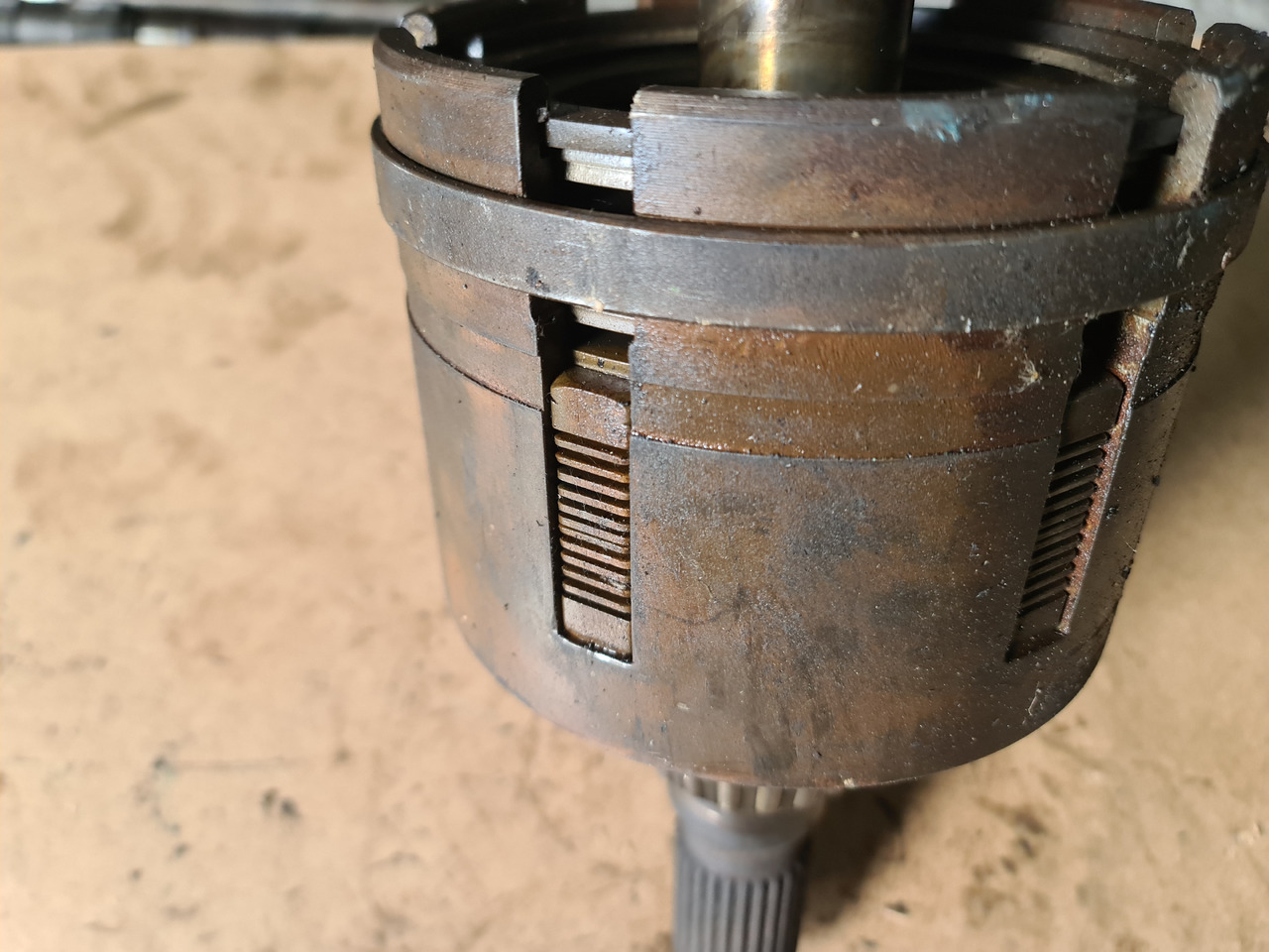 John Deere 4650 4850 Kosz Sprzęgła RE38834 RE12533 RE13950 RE19698 - Debriyaj ve yedek parça - Tarım araçları: fotoğraf 3 John Deere 4650 4850 Kosz Sprzęgła RE38834 RE12533 RE13950 RE19698 - Debriyaj ve yedek parça - Tarım araçları: fotoğraf 3