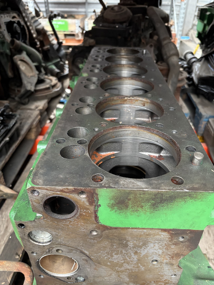 John Deere 6068HL504 Blok Silnika DZ104575 - Silindirler bloku - Tarım araçları: fotoğraf 3 John Deere 6068HL504 Blok Silnika DZ104575 - Silindirler bloku - Tarım araçları: fotoğraf 3
