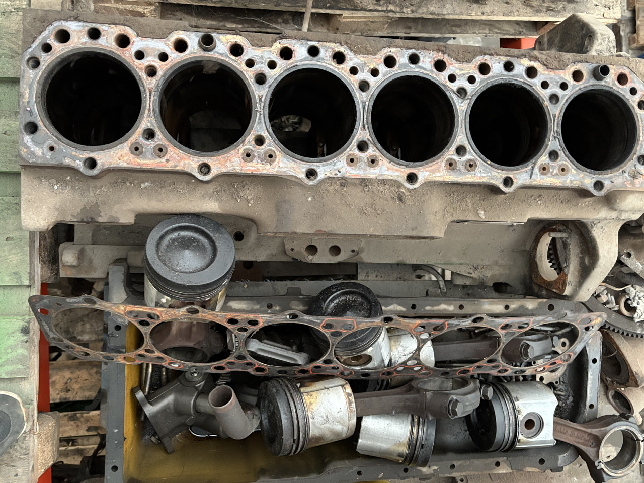 John Deere 6076 R109777 R109780 R109805 R109806 Cylinder Tłoki CZĘŚCI - Silindirler bloku - Tarım araçları: fotoğraf 4 John Deere 6076 R109777 R109780 R109805 R109806 Cylinder Tłoki CZĘŚCI - Silindirler bloku - Tarım araçları: fotoğraf 4