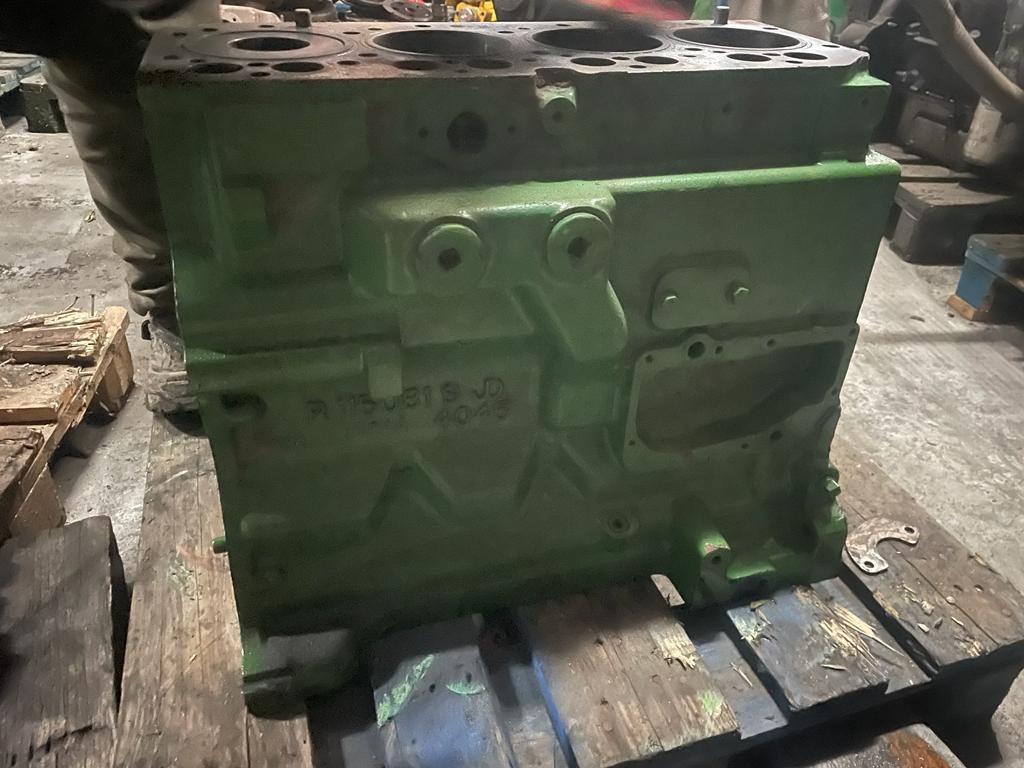 John Deere 6110 6410 - blok silnika R115081 - Silindirler bloku - Tarım araçları: fotoğraf 3 John Deere 6110 6410 - blok silnika R115081 - Silindirler bloku - Tarım araçları: fotoğraf 3
