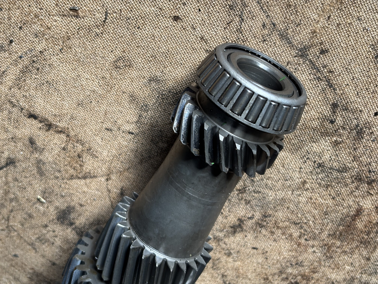 John Deere 6120 6220 Wał Napędowy L153401 - Aks mili - Tarım araçları: fotoğraf 2 John Deere 6120 6220 Wał Napędowy L153401 - Aks mili - Tarım araçları: fotoğraf 2