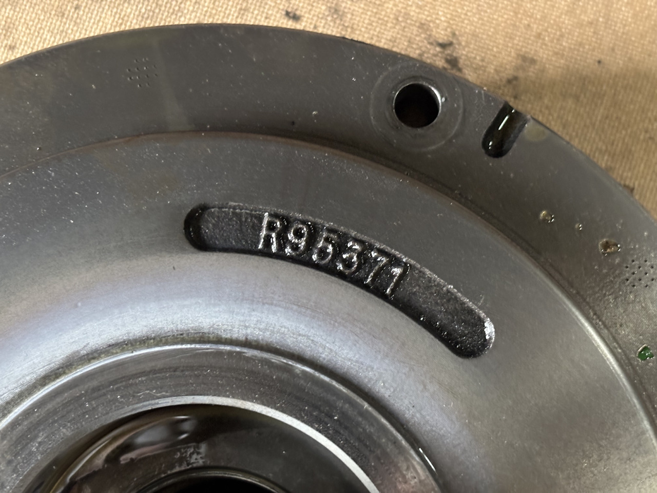 John Deere 6910 6910S Bęben Wałek Sprzęgłowy R95371 R109523 R220028 - Debriyaj ve yedek parça - Traktör: fotoğraf 4 John Deere 6910 6910S Bęben Wałek Sprzęgłowy R95371 R109523 R220028 - Debriyaj ve yedek parça - Traktör: fotoğraf 4