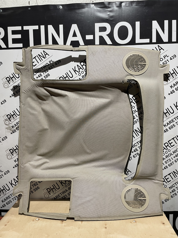 John Deere 6920S - podsufitka tapicerka podbitka panel AL159016 - Kabin ve iç mekan - Tarım araçları: fotoğraf 2 John Deere 6920S - podsufitka tapicerka podbitka panel AL159016 - Kabin ve iç mekan - Tarım araçları: fotoğraf 2