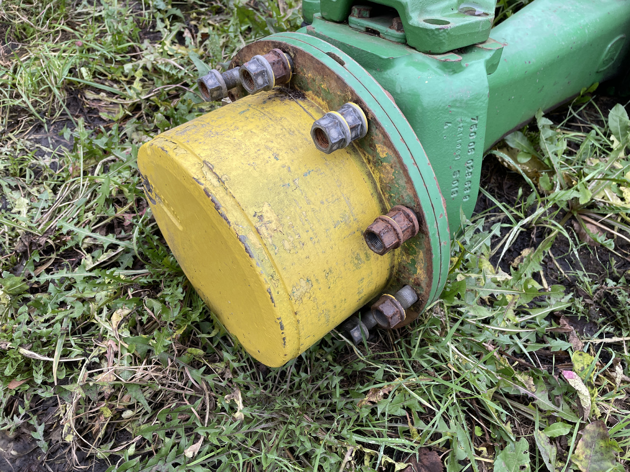 John Deere 6930 7730 - oś przednia - zwolnica - Yürüyüş motoru - Tarım araçları: fotoğraf 1 John Deere 6930 7730 - oś przednia - zwolnica - Yürüyüş motoru - Tarım araçları: fotoğraf 1