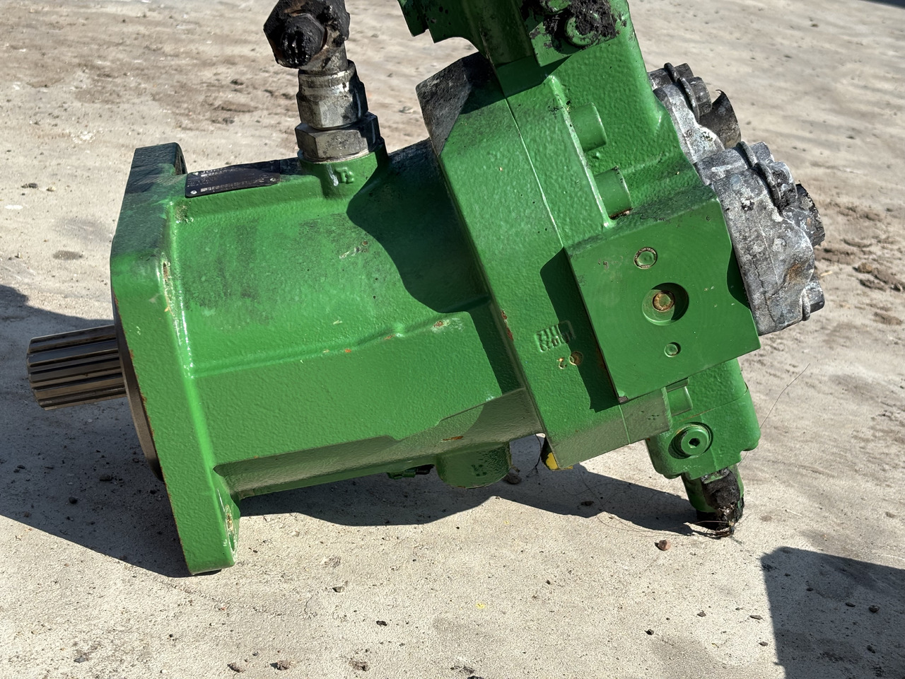 John Deere 8200 8400 8600 9500 9800 Hydromotor AXE78687 - Hidrolik motor - Tarım araçları: fotoğraf 1 John Deere 8200 8400 8600 9500 9800 Hydromotor AXE78687 - Hidrolik motor - Tarım araçları: fotoğraf 1