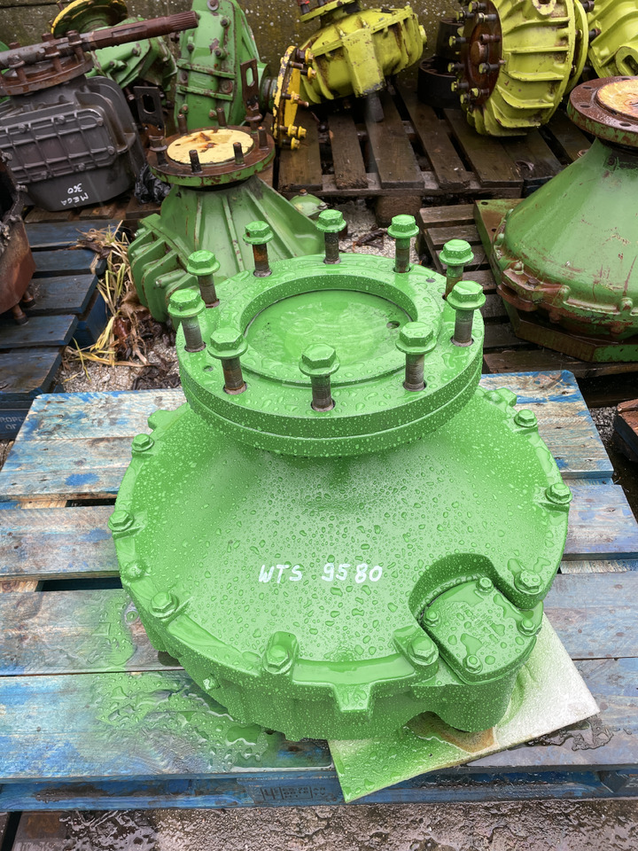 John Deere WTS STS 9580 9560 - zwolnica obudowa oś DE31393 DE31394 - Yürüyüş motoru - Tarım araçları: fotoğraf 1 John Deere WTS STS 9580 9560 - zwolnica obudowa oś DE31393 DE31394 - Yürüyüş motoru - Tarım araçları: fotoğraf 1