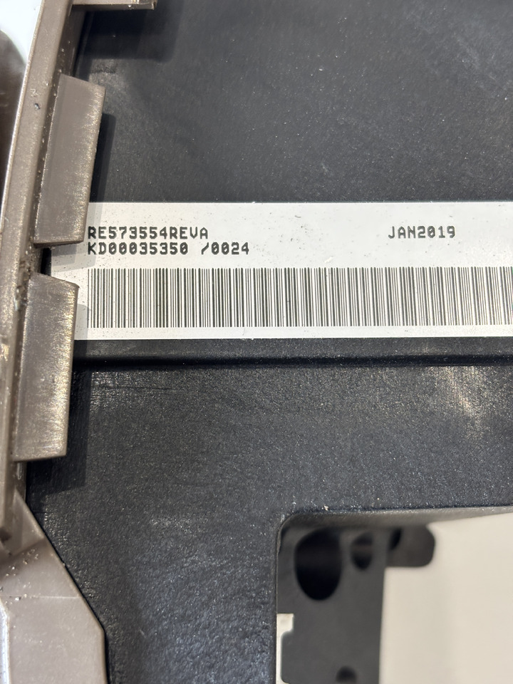John Deere seria 6000 7000 8000 R - joystick 5-funkcyjny CommandARM RE573554 - Vites kolu - Tarım araçları: fotoğraf 4 John Deere seria 6000 7000 8000 R - joystick 5-funkcyjny CommandARM RE573554 - Vites kolu - Tarım araçları: fotoğraf 4