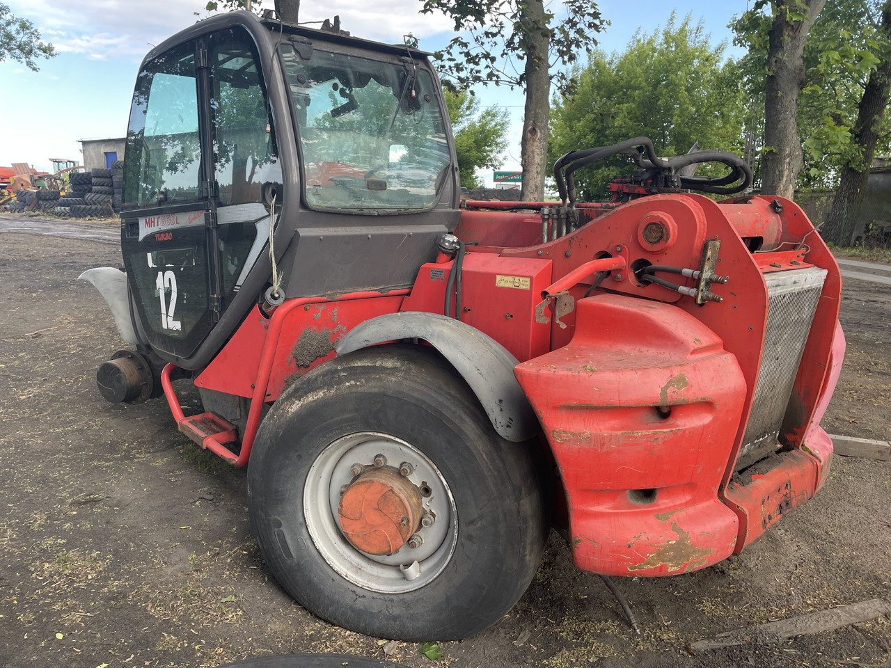 Manitou MHT 860 - części - błotniki drzwi kabina - Kapı ve yedek parça - Tarım araçları: fotoğraf 3 Manitou MHT 860 - części - błotniki drzwi kabina - Kapı ve yedek parça - Tarım araçları: fotoğraf 3