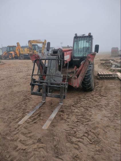 Manitou MLT 1740 , Części mosty zwolnice silnik skrzynia maszt teleskop siłowniki hydrauliczne - Yürüyüş motoru - Tarım araçları: fotoğraf 2 Manitou MLT 1740 , Części mosty zwolnice silnik skrzynia maszt teleskop siłowniki hydrauliczne - Yürüyüş motoru - Tarım araçları: fotoğraf 2