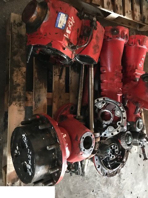 Manitou MLT845 - CZĘŚCI - Zwrotnica - Akson - Tarım araçları: fotoğraf 3 Manitou MLT845 - CZĘŚCI - Zwrotnica - Akson - Tarım araçları: fotoğraf 3