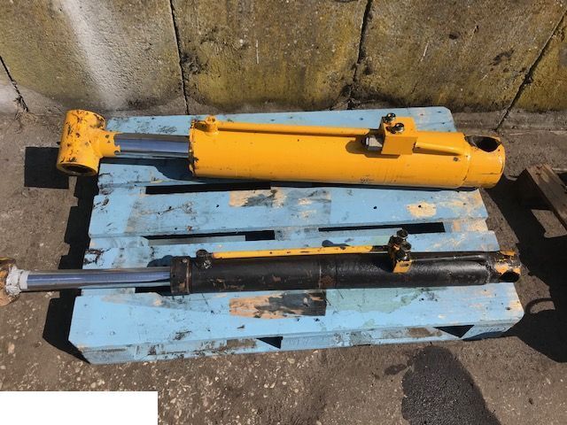 Matbro ts 280 - Siłowniki Hydraulika - Hidrolik silindir - Tarım araçları: fotoğraf 4 Matbro ts 280 - Siłowniki Hydraulika - Hidrolik silindir - Tarım araçları: fotoğraf 4