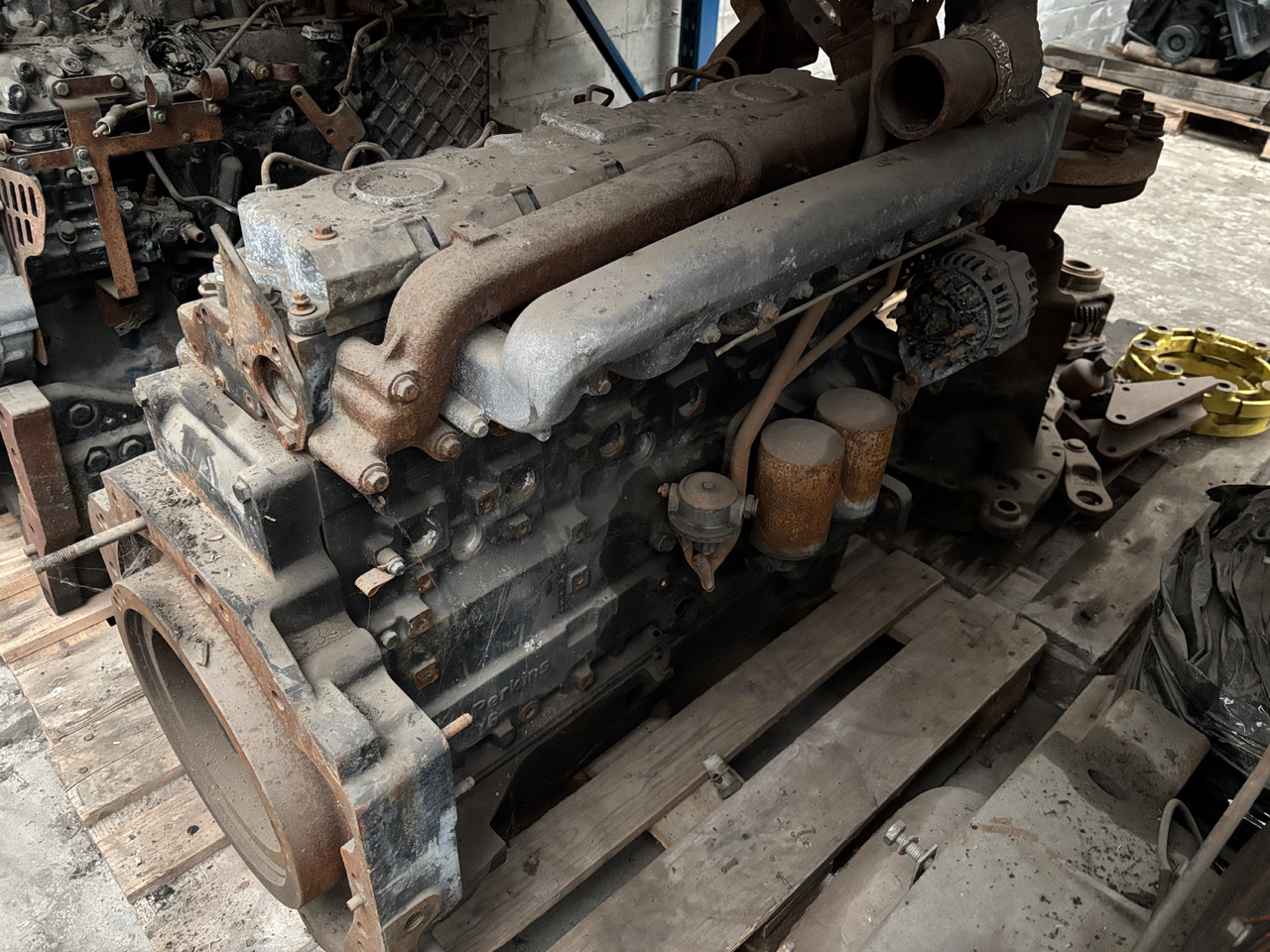 Perkins 2362/2200 Silnik Koło Pasowe Blok Pokrywa Wał Kolektor CZĘŚCI - Motor ve yedek parça - İş makinaları: fotoğraf 1 Perkins 2362/2200 Silnik Koło Pasowe Blok Pokrywa Wał Kolektor CZĘŚCI - Motor ve yedek parça - İş makinaları: fotoğraf 1