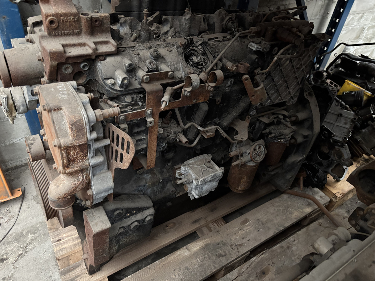 Perkins 3392/2200 Silnik Blok Wał Koło Pasowe CZĘŚCI - Motor ve yedek parça - İş makinaları: fotoğraf 5 Perkins 3392/2200 Silnik Blok Wał Koło Pasowe CZĘŚCI - Motor ve yedek parça - İş makinaları: fotoğraf 5