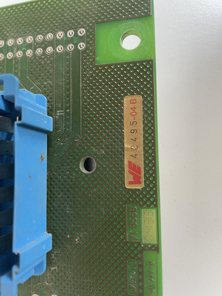 Renault Claas Ares - płyta bezpieczników 7700067489 - Sigorta: fotoğraf 5 Renault Claas Ares - płyta bezpieczników 7700067489 - Sigorta: fotoğraf 5