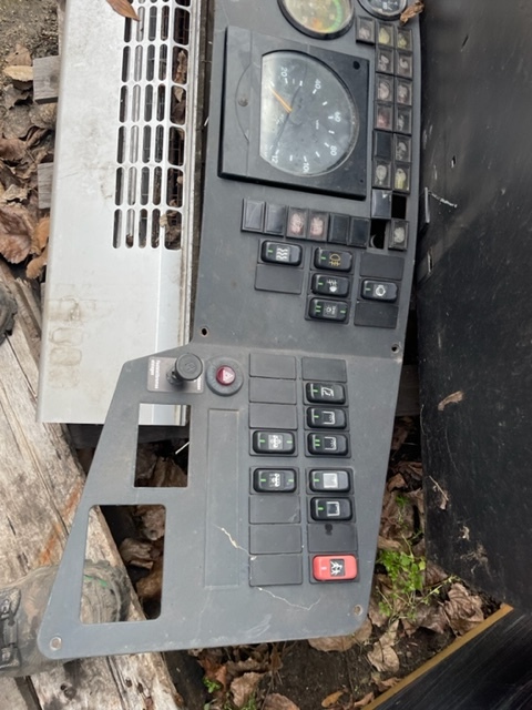 Setra deska rozdzielacz liczniki - Gösterge panosu - Otobüs: fotoğraf 2 Setra deska rozdzielacz liczniki - Gösterge panosu - Otobüs: fotoğraf 2