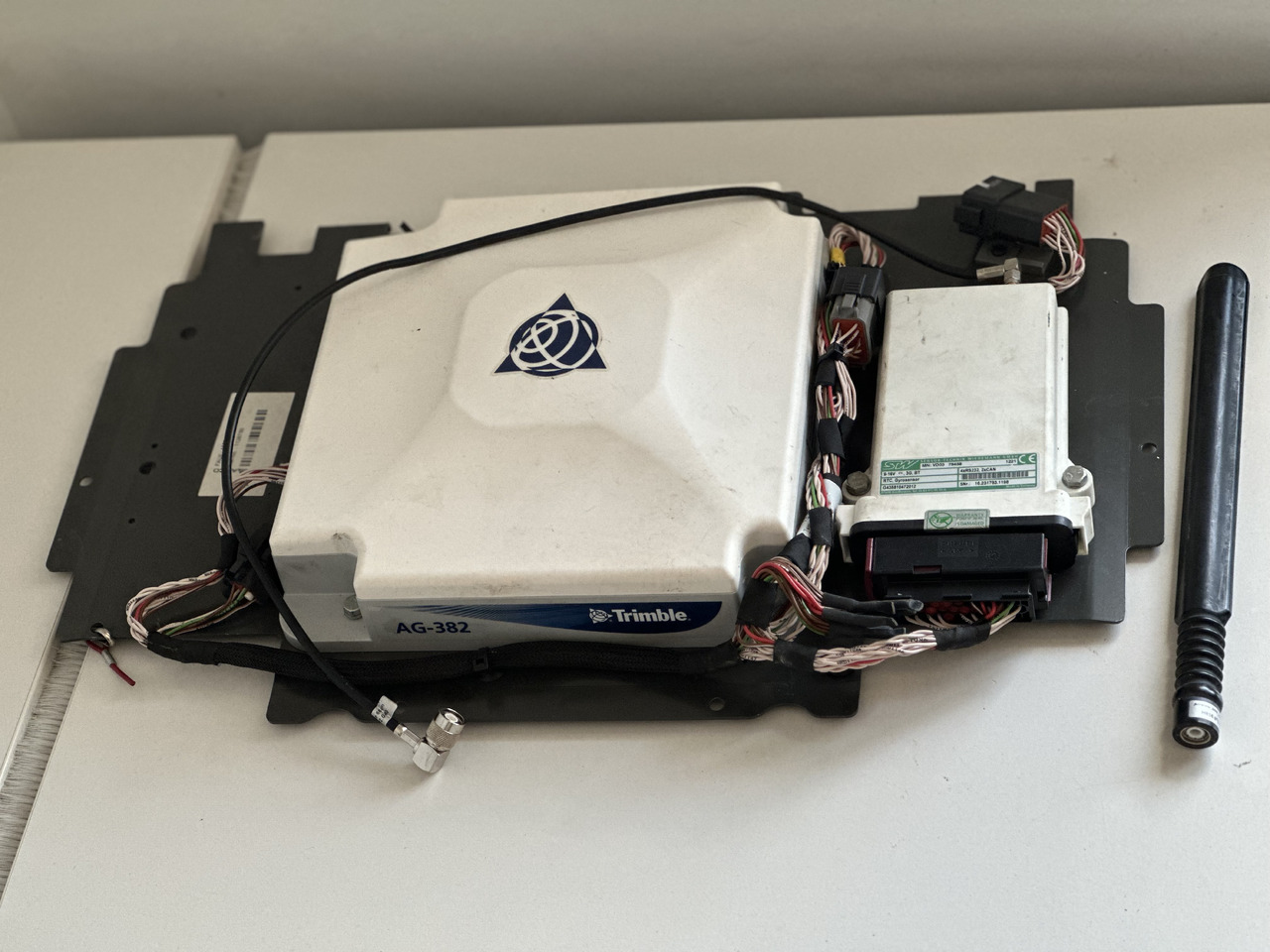 System Nawigacyjny Valtra Fendt Varioguide RTK Trimble AG-382 - Navigasyon sistemi - Tarım araçları: fotoğraf 1 System Nawigacyjny Valtra Fendt Varioguide RTK Trimble AG-382 - Navigasyon sistemi - Tarım araçları: fotoğraf 1