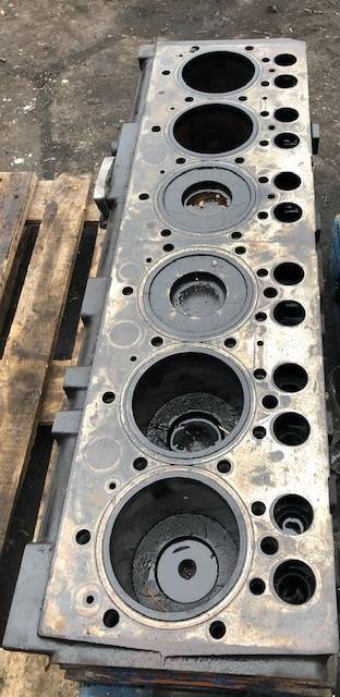 Valmet Sisu 66 cta - Blok Cylindrów - Silindirler bloku - Tarım araçları: fotoğraf 1 Valmet Sisu 66 cta - Blok Cylindrów - Silindirler bloku - Tarım araçları: fotoğraf 1