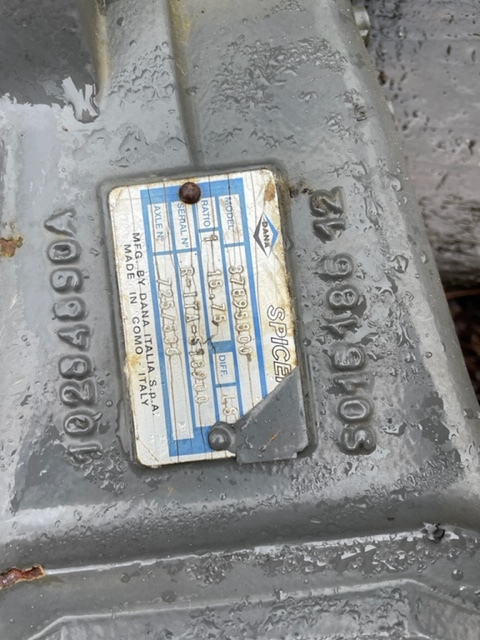 Valtra N93 przedni most części - Ön aks - Tarım araçları: fotoğraf 1 Valtra N93 przedni most części - Ön aks - Tarım araçları: fotoğraf 1