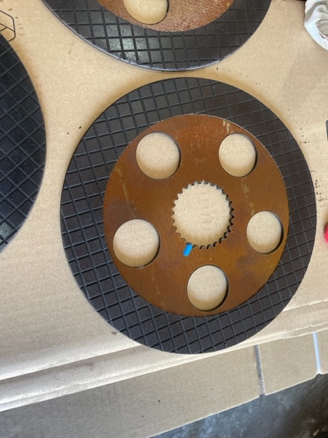 Valtra t140 - t190 tarcze hamulcowe - Fren diskleri - Tarım araçları: fotoğraf 4 Valtra t140 - t190 tarcze hamulcowe - Fren diskleri - Tarım araçları: fotoğraf 4