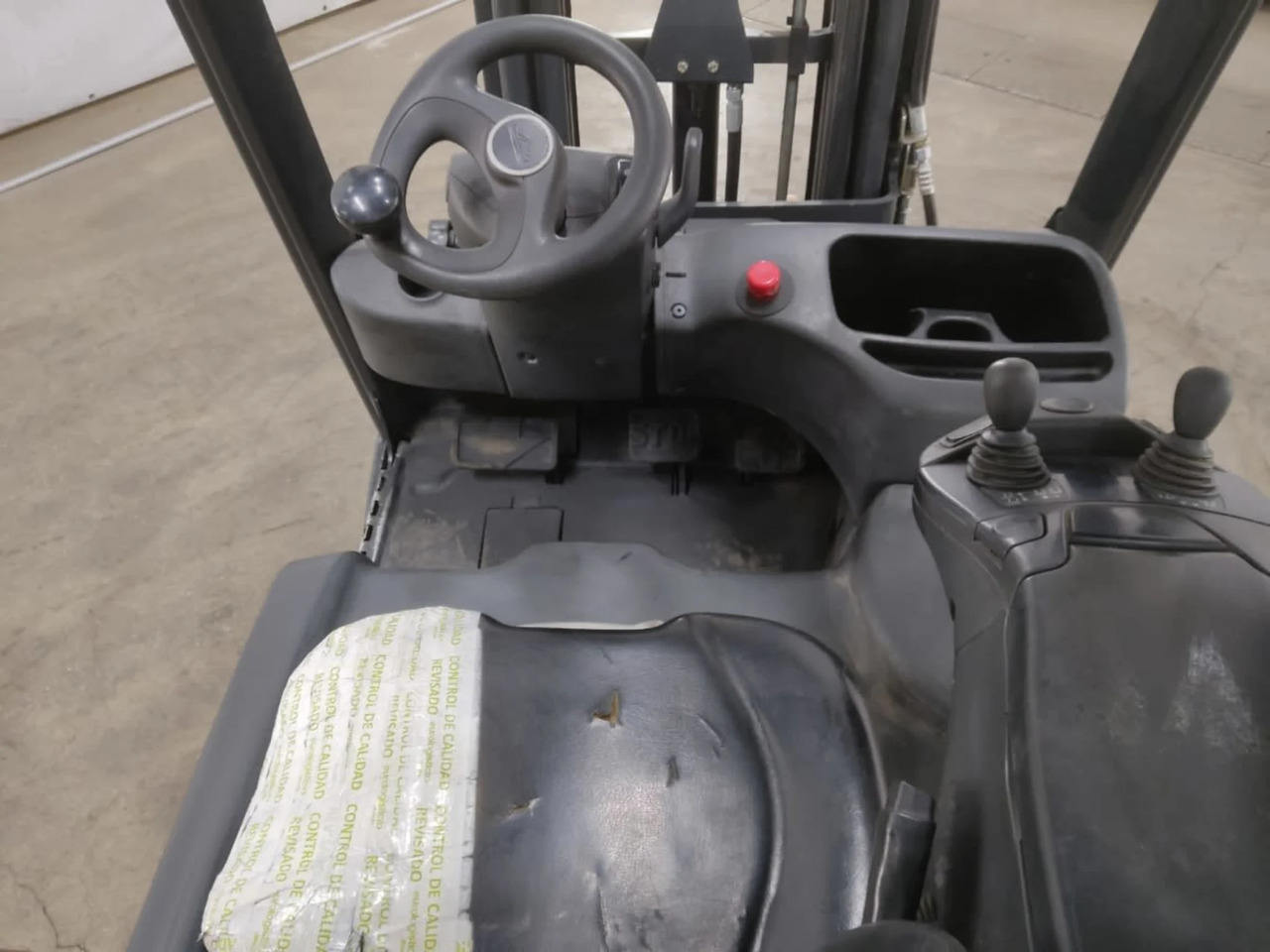 Linde E15 - Elektrikli forklift: fotoğraf 4 Linde E15 - Elektrikli forklift: fotoğraf 4