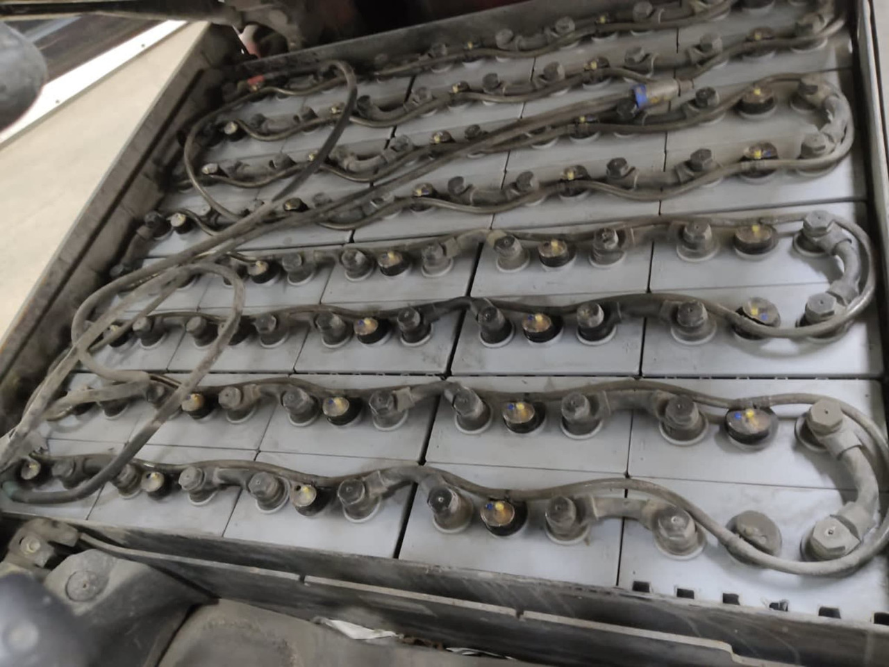 Linde E25L-01 - Elektrikli forklift: fotoğraf 5 Linde E25L-01 - Elektrikli forklift: fotoğraf 5