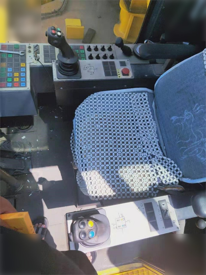 1994 LIEBHERR LHM1200HD - Kendi kendini kuran kule vinç: fotoğraf 5 1994 LIEBHERR LHM1200HD - Kendi kendini kuran kule vinç: fotoğraf 5