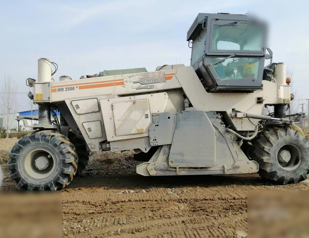 2010 WIRTGEN WR2500S - Toprak stabilizatörü: fotoğraf 2 2010 WIRTGEN WR2500S - Toprak stabilizatörü: fotoğraf 2