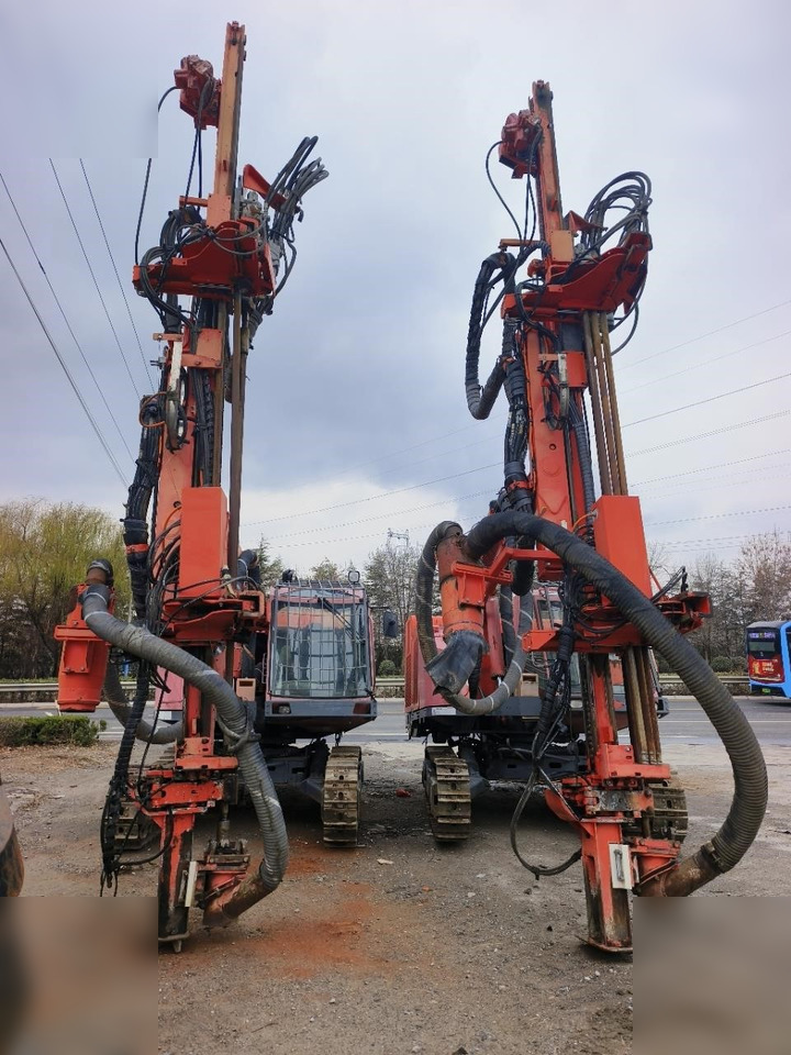 2011 SANDVIK DX800 - Burgu makinesi: fotoğraf 2 2011 SANDVIK DX800 - Burgu makinesi: fotoğraf 2