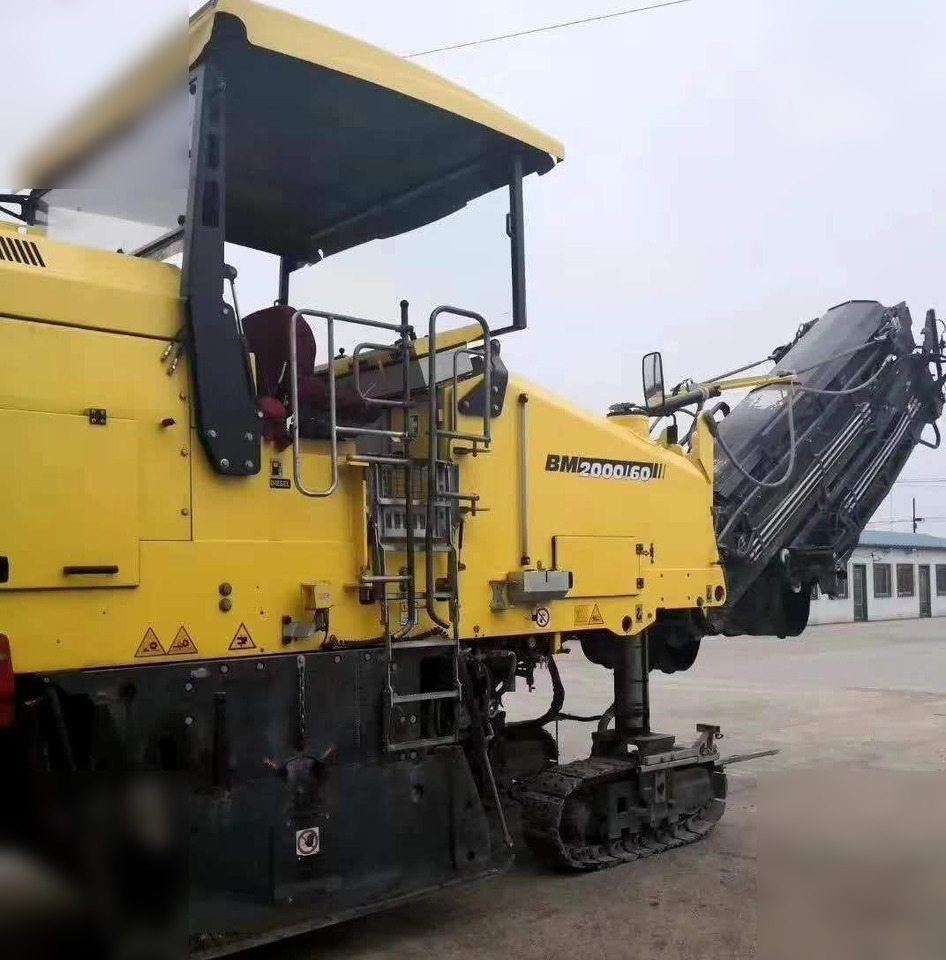 2015 BOMAG BM2000/60-2 - Asfalt freze: fotoğraf 2 2015 BOMAG BM2000/60-2 - Asfalt freze: fotoğraf 2