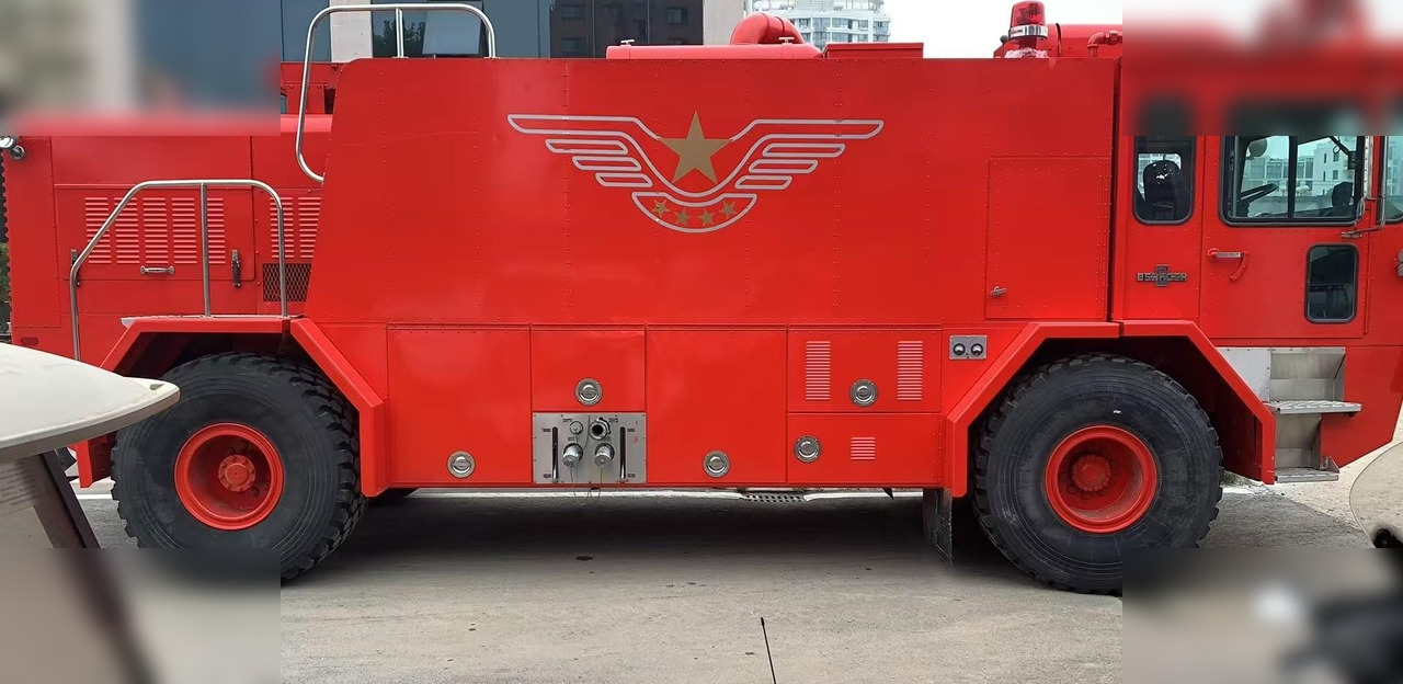 2019 OSHKOSH T1500 - İtfaiye aracı: fotoğraf 1 2019 OSHKOSH T1500 - İtfaiye aracı: fotoğraf 1